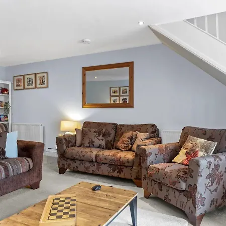 Cosy Nr Lake Windermere Pass The Keys